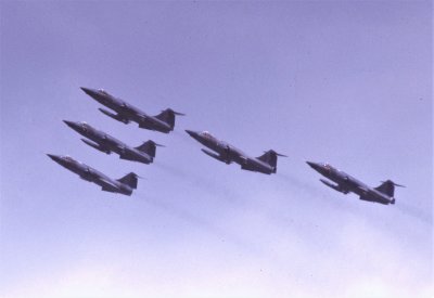 CAF CF-104 x 5.jpg