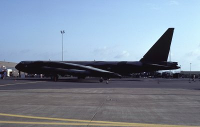 USAF B-52D  60694 c.jpg