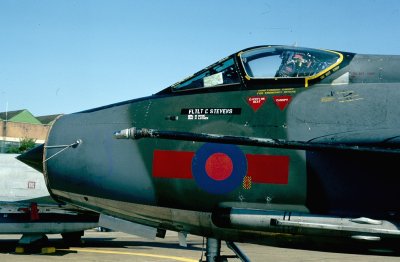 RAF Lightning F6 XS895 AK 5 Sqn a.jpg