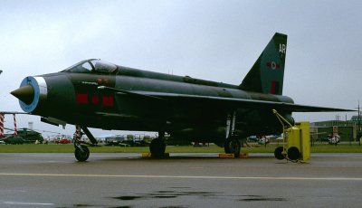 RAF Lightning F3  XP764 AR 5 Sqn.jpg