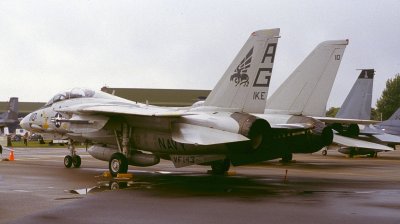 USN  F14A 161442 AG-110 VF-143 a.jpg