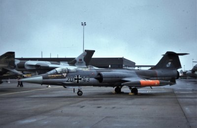 WGAF F-104G 20+43 JBG33.jpg