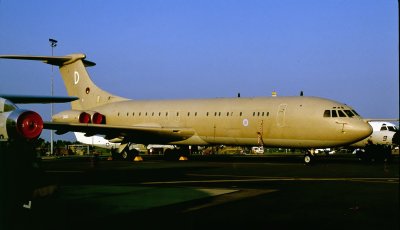 RAF VC-10 K2 ZA143 D 101 Sqn.jpg