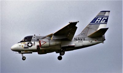 USN S-3A 159768 AG-704 VS-31.jpg