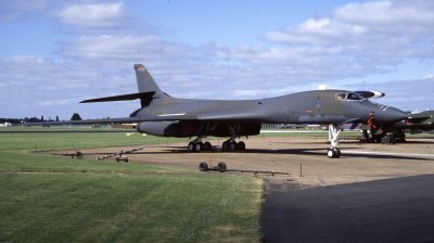 USAF B-1B 60114 319 BW e.jpg