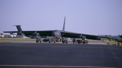 USAF B-52G 92585 42 BW.jpg
