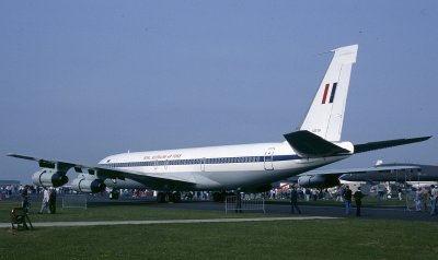 RAAF Boeing 707 A20-261 33 Sqn.jpg