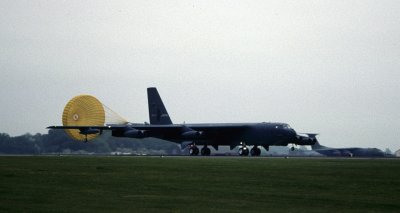 USAF B-52G 92568 416 BW b.jpg