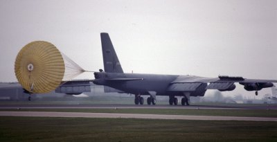 USAF B-52G 92568 416 BW d.jpg