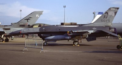 USAF F-16S 80414 AV 510 FS 31 FW.jpg