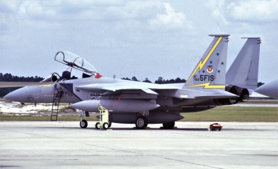 F-15B 60125 5 FIS.jpg