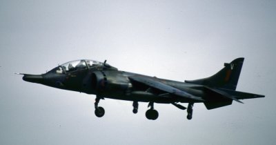 RAF Harrier T2 V 233 OCU.jpg