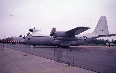 RAF C-130W2 XV208.jpg