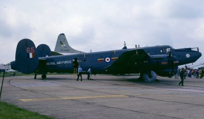 RAF SHACKLETON AEW3 WL765 8 SQN 65.jpg