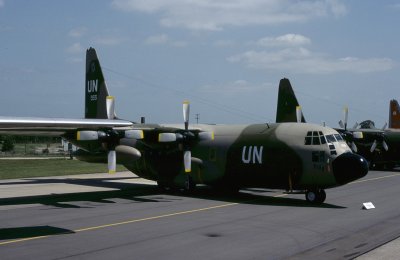 RNoAF C-130H 955 UN.jpg