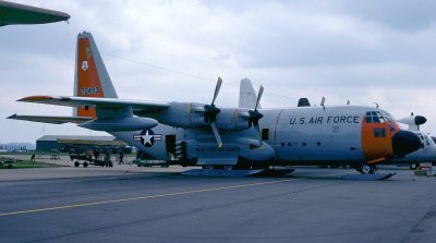 USAF C130D 70493 NY ANG.jpg