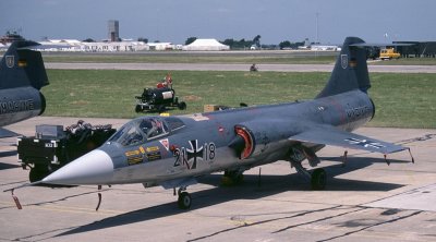 WGN F-104G 21+18 MFG 2b.jpg