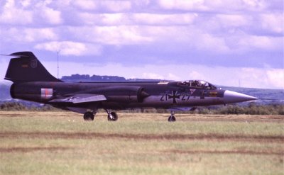 WGN F-104G 21+27 MFG 2a.jpg