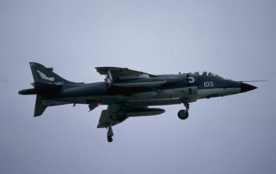 RN Sea Harrier FRS1 XZ453 VL-105 899 Sqn.jpg