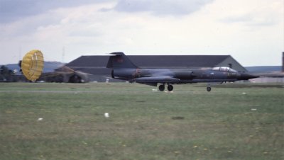 CAF CF-104 104---.jpg