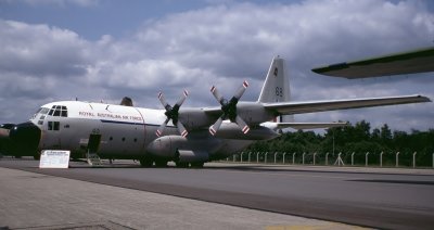 RAAF C-130E A97-168 37 Sqn.jpg