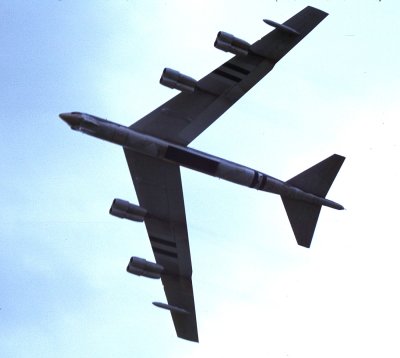USAF B-52H 00057 5D.C 410 BWh.jpg