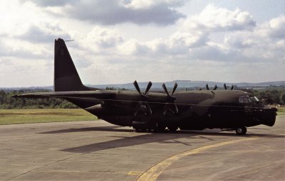 USAF MC-130E 40555 7 SOS.jpg