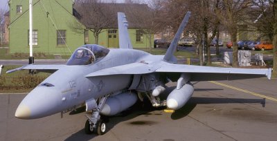 12-03-1987 FA18A 161934 DC-02 VMFA-122a.jpg