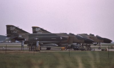 F-4C 37452 SP 52 TFW.jpg