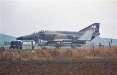RF-4C 60421 AR 10 TRW.jpg