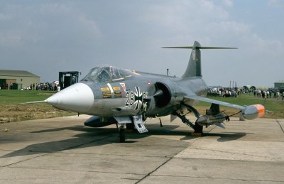 WGN F-104G 26+81 MFG 2b.jpg