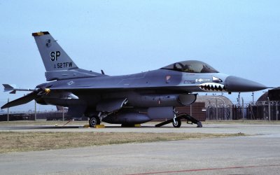 USAF F-16C 51552 SP 52TFWb.jpg
