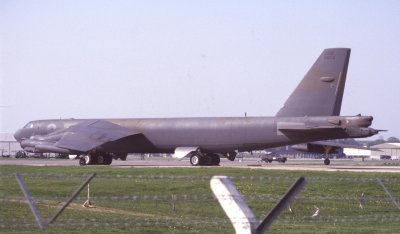 B-52G 80172 1987.jpg