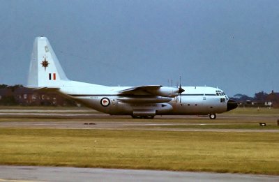 RNZAF C-130H NZ7002a.jpg