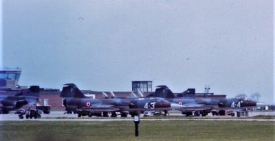 April 1977 F-104S MM6869 4-3 MM6770 4-4.jpg