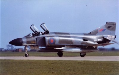 April 1977 Phantom FGR2 XV596 64 Sqn 228 OCU.jpg