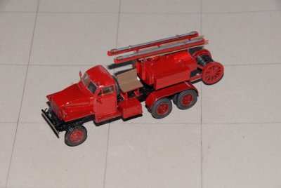 Camion Pompiers Sovitique PMZ-2
