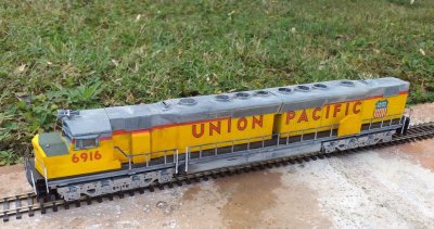Union Pacific DDA-40X #6916 - 1969 (HO).jpg
