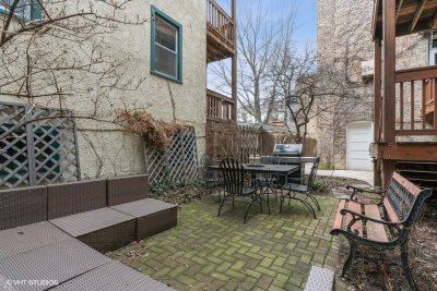 1311 W Ardmore
