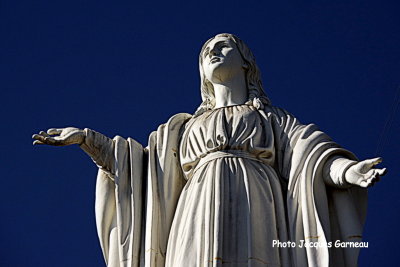 Statue de l'Immaculée Conception, au sommet de la Colline San Cristobal, Santiago, Chili - IMGP8693.JPG