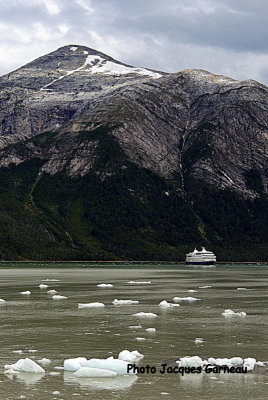 Bateau de croisire Stella Australis dans le Fjord Pia, Chili - IMGP0139.JPG