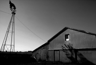 19 Barn & Shadow Rt 66.jpg