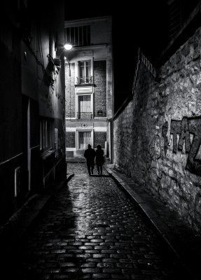 a narrow street in Montmartre