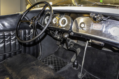 1935 Auburn 851 Speedster interior