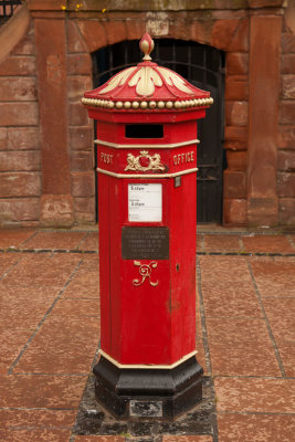 Georgian postbox