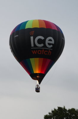 Firing up the balloon one last time before landing