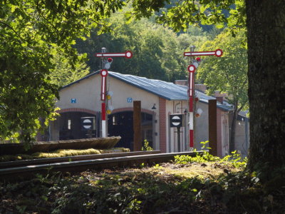 Shed and signals