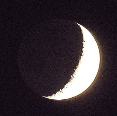 The Moon - Waxing Crescent at 25.6% - 19th November 2020 6.38 (GMT +1)