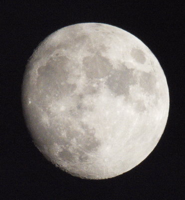 The Moon - 27th November 2020 - Waxing Gibbous at 93.6% - at 6.20 pm ((GMT +1)