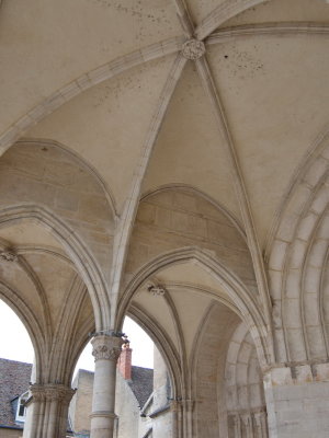 Portico of Notre-Dame basilica